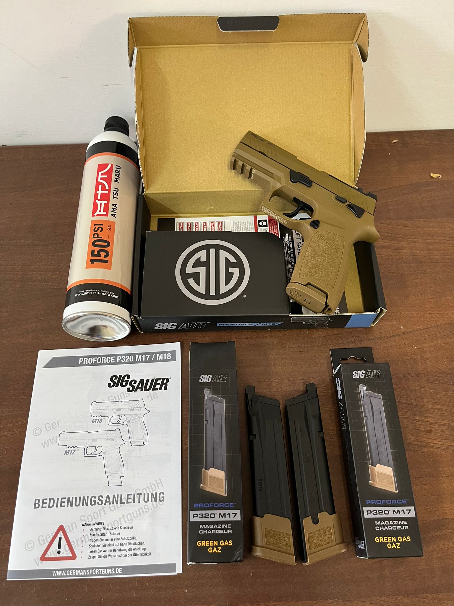 Combo Pack 41: Pistola a Gas ProForce P320 M18 Full Metal GBB Sig Sauer By VFC (TAN) + 2X Caricatore a Gas 21rds per SIG P320 /M17 /M18 GBB Pistol Series (Long/Green Gas) - Sig Sauer by VFC (FDE) +